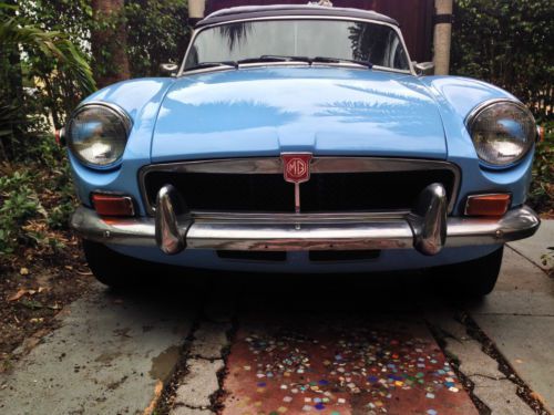 1973 mg mgb, light blue convertible