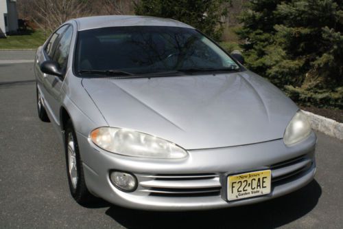 2002 dodge intrepid es, leather seats, awd, 3.5l v6, very clean! 74,217 miles
