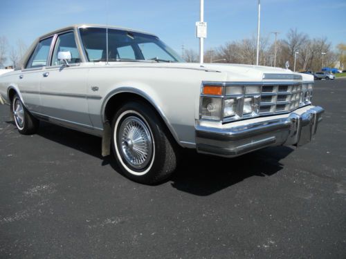 44k original miles! looks and runs great! lots of options! don&#039;t miss this one!!