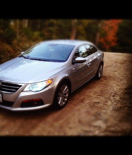 2009 volkswagon cc very clean 6 speed two-tone interior