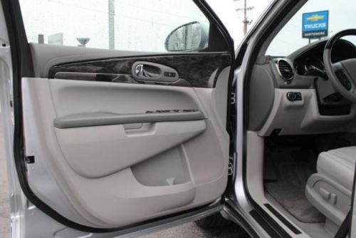 Heated Leather Sunroof 21K miles 2nd Row Captains Buick Certified Third Row, image 17
