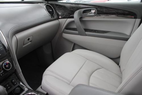 Heated Leather Sunroof 21K miles 2nd Row Captains Buick Certified Third Row, image 24