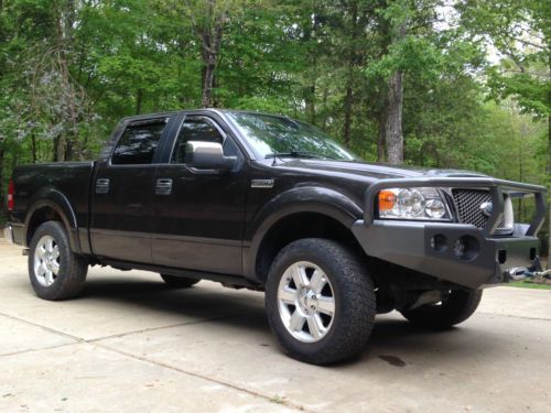 Ford f150 crew cab 4x4 lariat low miles