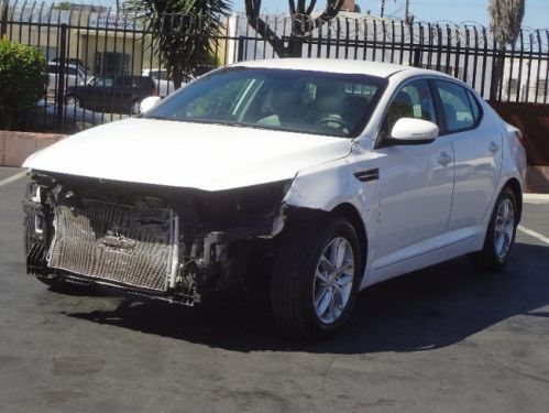 2013 kia optima lx damaged salvage runs! economical only 14k miles wont last!!