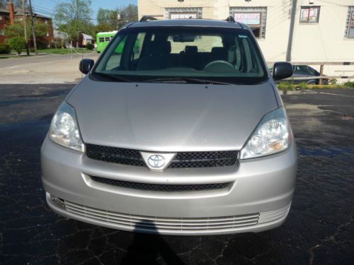 2004 toyota sienna ce mini passenger van 5-door 3.3l