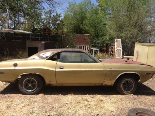 1970 dodge challenger project or parts car