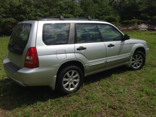 2005 subaru forester xs wagon 4-door 2.5l