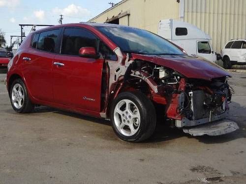 2011 nissan leaf sl damaged rebuilder runs! all electric only 19k miles l@@k!!