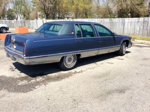 1996 cadillac fleetwood brougham sedan 4-door 5.7l