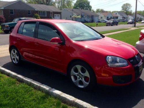 2008 volkswagen gti base hatchback 4-door 2.0l