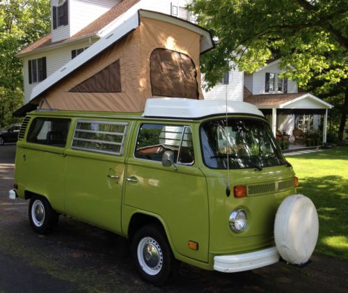 Vw bus  westfalia camper 1977 type 2