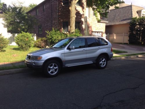 2003 bmw x5 (low reserve)