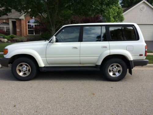 White 1997 toyota land cruiser base sport utility 4-door 4.5l