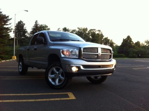 2007 dodge ram 1500 slt crew cab pickup 4-door 4.7l 4x4
