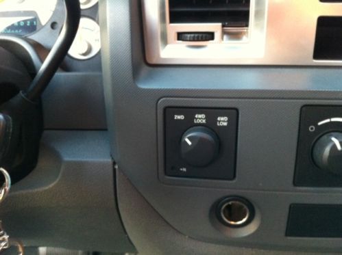 2007 Dodge Ram 1500 SLT Crew Cab Pickup 4-Door 4.7L 4x4, US $11,000.00, image 10