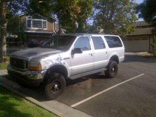 2000 ford excursion 4wd v10 leather.  original owner
