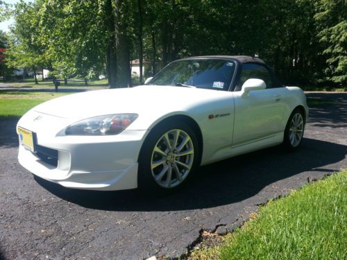 2006 honda s2000: rare grand prix white (never modified)