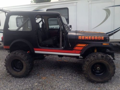 Cj7 renegade custom rebuild amc 304 v8, 35&#034; tsl-sx, full roll cage, runs great!