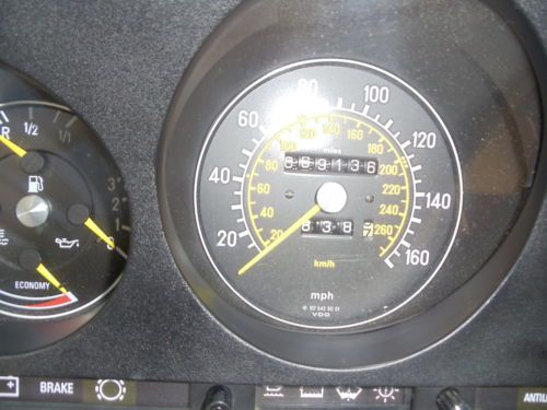 White 1986 Mercedes Benz 560SL Roadster low miles and great condition, US $13,000.00, image 7