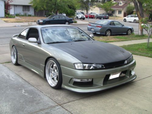 1998 Nissan 240SX LE Coupe 2-Door 5.7 V8, image 4