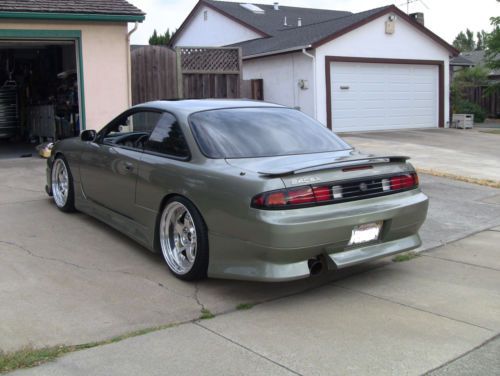 1998 Nissan 240SX LE Coupe 2-Door 5.7 V8, image 8