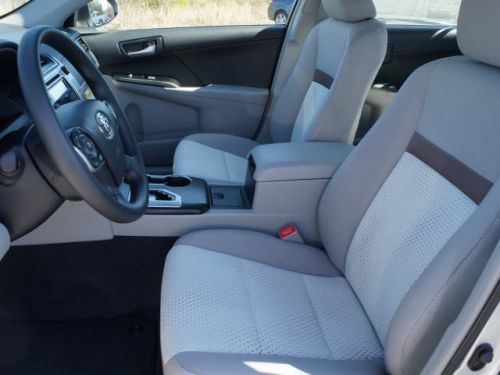 2014 toyota camry le