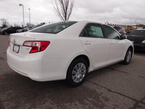 2014 toyota camry le