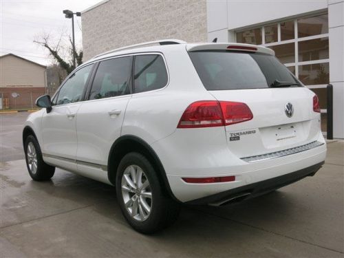 2013 Volkswagen Touareg Sport, US $29,982.00, image 3