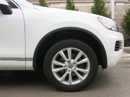 2013 Volkswagen Touareg Sport, US $29,982.00, image 9
