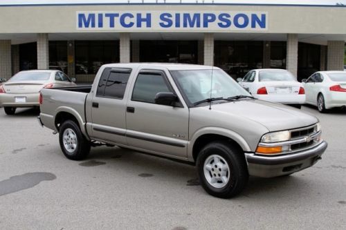 2002 chevrolet s-10 ls crew cab  4x4  4.3l v-6  clean carfax great tires