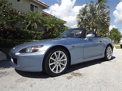 2006 honda s2000 only 72k miles clean carfax beautiful car inside and out!!!!!