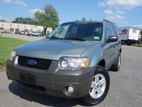 Ford escape hybrid 4wd recently serviced runs 100% free autocheck no reserve