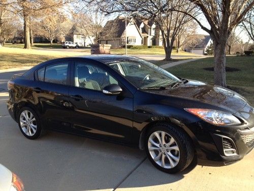 2010 mazda 3 s sedan 4-door 2.5l - one owner- excellent condition!