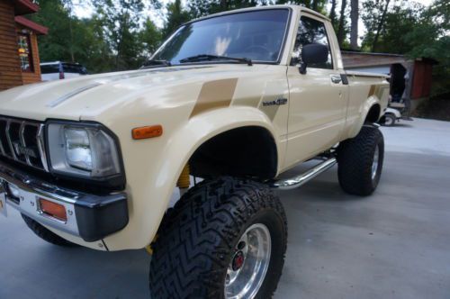 Toyota Hilux 1983