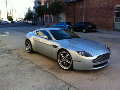 &#039;06 aston martin vantage