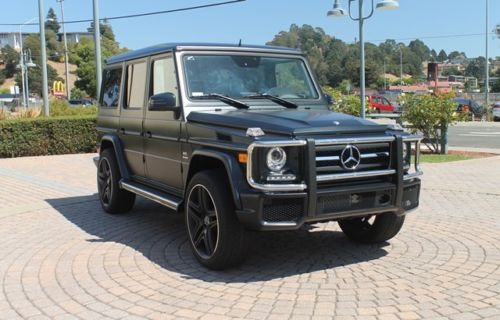 G550 mercedes with matte in matte black great look add ons only 2k miles