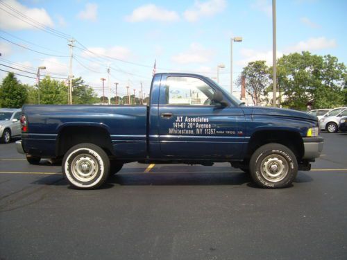 2001 dodge ram 1500 4x4, magnum 5.2l v8, st, only 12k miles, runs perfect