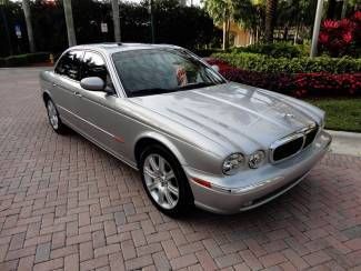 2004 jaguar xj8 only 58k miles, excellent condition, clean carfax!!