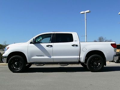 No reserve 2010 tundra srs crewmax trailer hitch bed liner xd series black rims