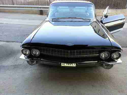 1961 Cadillac Coupe De Ville, image 2