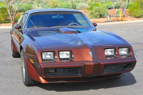 Beautiful custom 1979 pontiac trans am 6.6 liters with 403 olds engine/auto