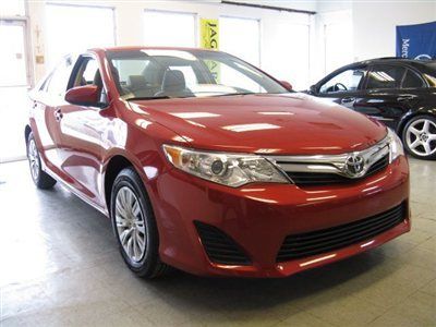 2012 toyota camry le factory warranty aux/usb bluetooth why buy new!! $17,995