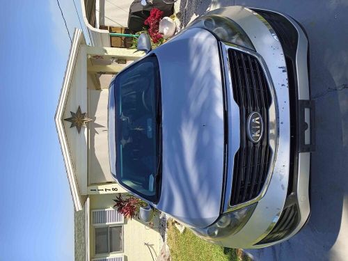 2012 kia sportage base