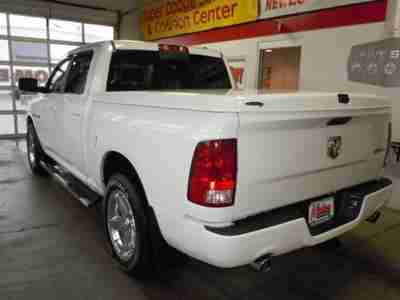 4X4 Crew Cab 5.7L Bucket Seats 4-Wheel Disc Brakes ABS Certified Wheel Tow Hitch, image 6