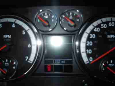 4X4 Crew Cab 5.7L Bucket Seats 4-Wheel Disc Brakes ABS Certified Wheel Tow Hitch, image 11