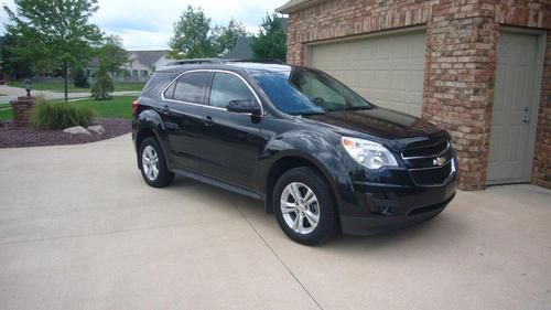 2011 chevy equinox lt suv  sunroof, black,aluminum wheels