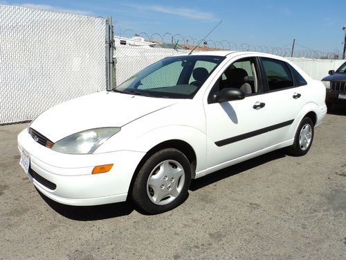 2004 ford focus lx sedan 4-door 2.0l, no reserve