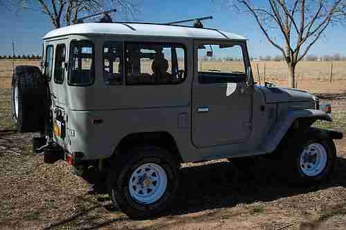 1977 Toyota Landcruiser FJ 40, image 2