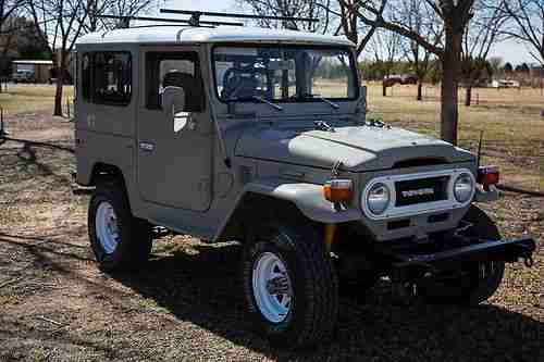 1977 Toyota Landcruiser FJ 40, image 3