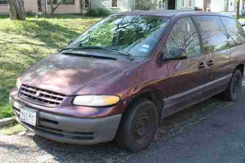 2000 Plymouth Grand Voyager SE, image 3